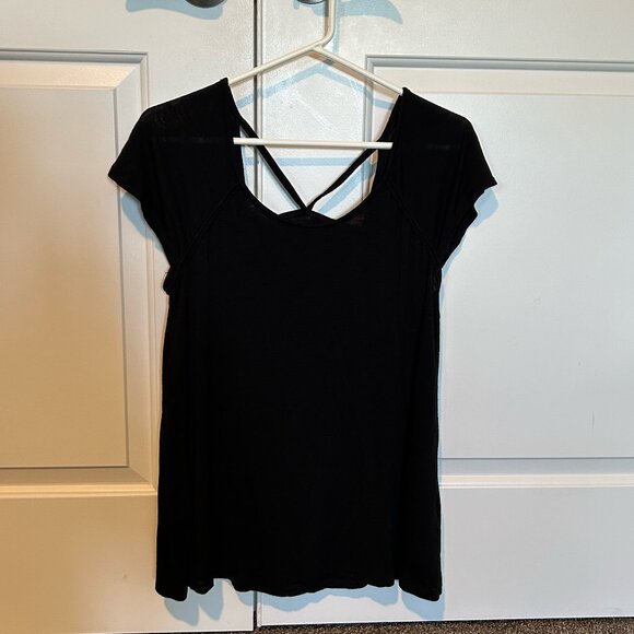 2/$15 Joe Fresh Women's Active T-Shirts Size L - Picture 2 of 6